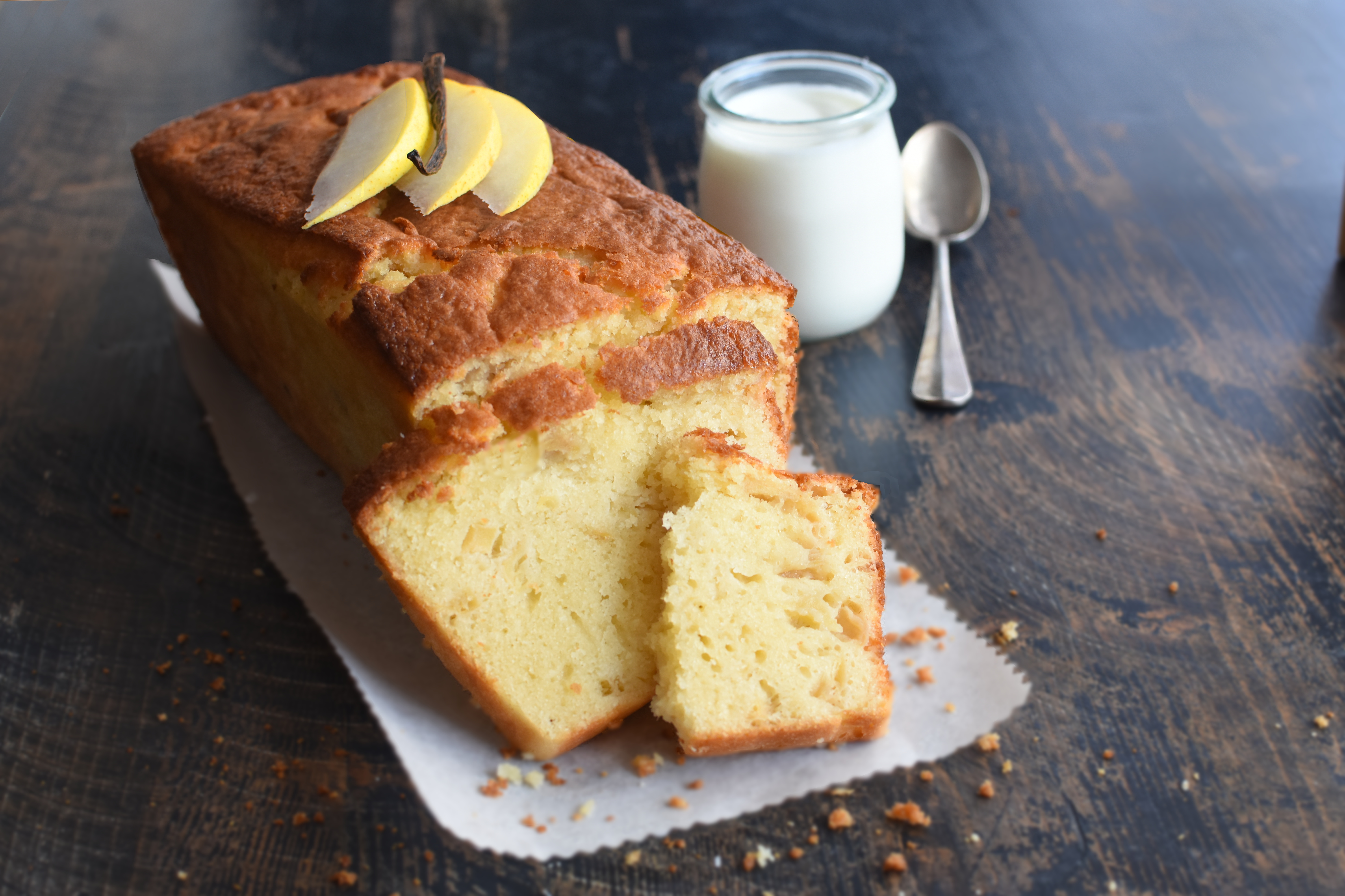 Gâteau au yaourt vanille et poires
